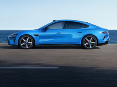 采用全新卡普里蓝配色的小米 SU7 (2026):这款电动运动轿车不仅仅是小改款。(图片来源:小米)