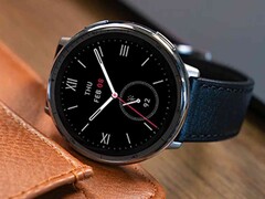 图中所示的 Active 2 和 Bip 6 都配备了 BioCharge。(图片来源：Zepp Health）