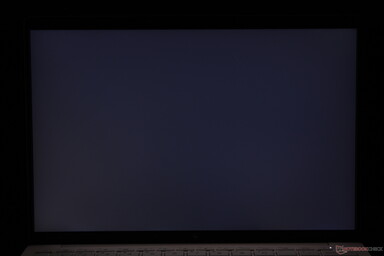 将不均匀的背光出血现象降至最低