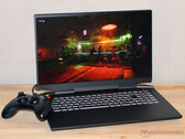 XMG Apex 17（23 月末）评测：配备 RTX 4060 的 QHD 游戏笔记本电脑