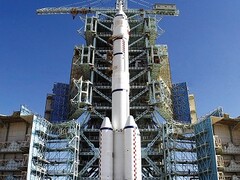 中国长征二号丁首次发射