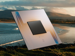 空中客车公司和 SandboxAQ 公司测试量子传感器导航，以抵御 GPS 干扰。图：谷歌的 Willlow 量子芯片（图片来源：谷歌谷歌的 Willlow 量子芯片（图片来源：谷歌）