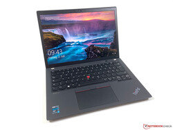 在审查中。联想ThinkPad X13 G2。测试模型由Campuspoint提供。