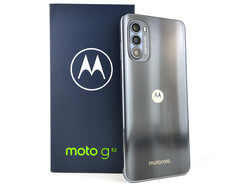 在审查中。摩托罗拉Moto G52。测试设备由摩托罗拉德国公司提供。