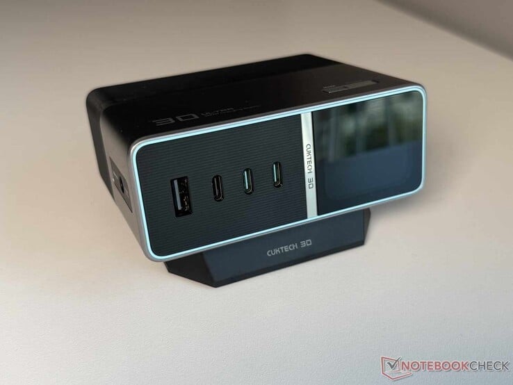 Cuktech 30 Ultra 桌面充电站评测
