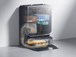 Narwal Flow 2 机器人真空吸尘器在清洁周期之间自动将废水和灰尘倒入基座。(图片来源:Narwal)