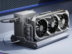 Minisforum DEG2 沿袭了前代产品的整体外观。(图片来源：Minisforum）