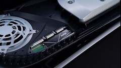 索尼在PCIe4固态硬盘上的大赌注在XBox系列X扩展卡上得到了回报（图片来源：IGN）。