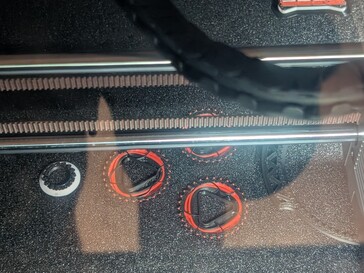 齿轮小飞碟中间印花。