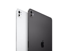 特写展示了银色和太空黑外观的 iPad Pro 背面设计，突出显示了摄像头和铝边框 (图片来源：Apple)