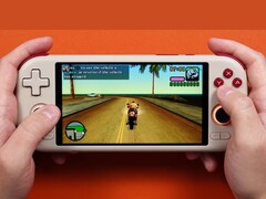 运行《侠盗猎车手：罪恶都市》的 Mangmi Air X 掌上游戏机。(图片来源：Joey&#039;s Retro Handhelds）
