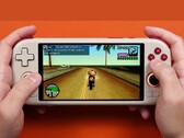 运行《侠盗猎车手：罪恶都市》的 Mangmi Air X 掌上游戏机。(图片来源：Joey's Retro Handhelds）
