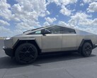 在正式发布日期之前，埃隆-马斯克在社交媒体上预告了臭名昭著的特斯拉 Cybertruck 的最终生产候选车型。(图片来源：Elon Musk on X）