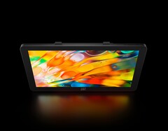 XPPen Artist Pro 27 配备了令人印象深刻的 27 英寸 4K 面板，刷新率高达 120 赫兹。