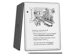 新款 Kindle Scribe 拥有更大的显示屏、更轻薄的设计、更快的处理器和更大的内存。(图片来源：亚马逊）