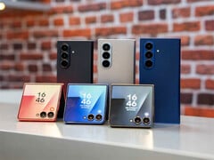 Galaxy Z Flip8 据称将比今年的机型薄得多，如图所示。(图片来源：Vatvo Studio）