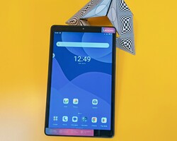 在审查中。联想Tab M8 2022（第三代）。