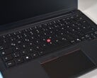 新款联想 ThinkPad T14 7 代的键盘。