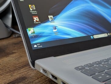 无边缘到边缘玻璃或触摸屏选项