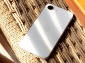 目前还不确定 iPhone 16e 明年是否会推出后续机型。(图片来源：Thai Nguyen）