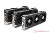 技嘉 Radeon RX 9070 XT Gaming OC 16G (左)、技嘉 Radeon RX 9070 Gaming OC 16G (中)、技嘉 Radeon RX 9060 XT Gaming OC 16G (右)
