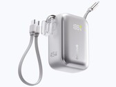 20,000mAh版本与10,000mAh型号一样，配备了两根内置USB-C数据线。