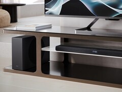 夏普 HT-SBW320 2.1 声道超薄 Soundbar（如图）将于 2025 年 10 月在欧洲发布。(图片来源：夏普）