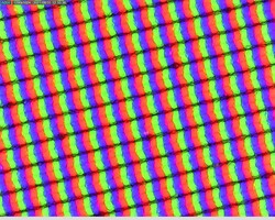 哑光表面造成的颗粒状的子像素网格
