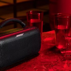 SoundLink Max 可应对溅水和撞击（图片来源：Bose）