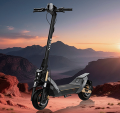 Navee NT5 Ultra X 配备 6 W 自动感应大灯（图片来源：Navee）