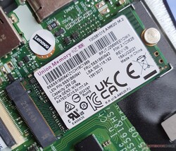 姆指256-GB-SSD (M.2.2242)