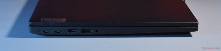 左：2 个 Thunderbolt 4、HDMI、USB-A 3.2 Gen 1、3.5 毫米音频接口