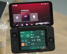 迄今为止，Ayaneo 已发布了黑色和黄色两种颜色的 Pocket DS。(图片来源：Ayaneo）