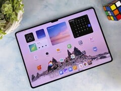 我们正在评测小米 15S Pro 和小米 Pad 7 Ultra（图片来源：Marcus Herbrich）
