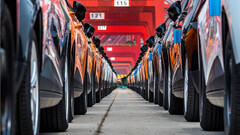 准备出厂的 MG4 电动汽车（图片：上汽集团）