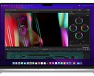 配备20英寸可折叠显示屏的MacBook可能确实在进行中（图片：Apple ）。