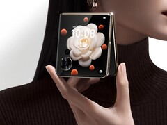 神奇的 V 型翻转。(图片来源:Honor)