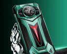 Doogee S200 Ultra 背面采用圆形 AMOLED 副显示屏。(图片来源：Doogee）