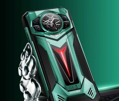 Doogee S200 Ultra 背面采用圆形 AMOLED 副显示屏。(图片来源：Doogee）