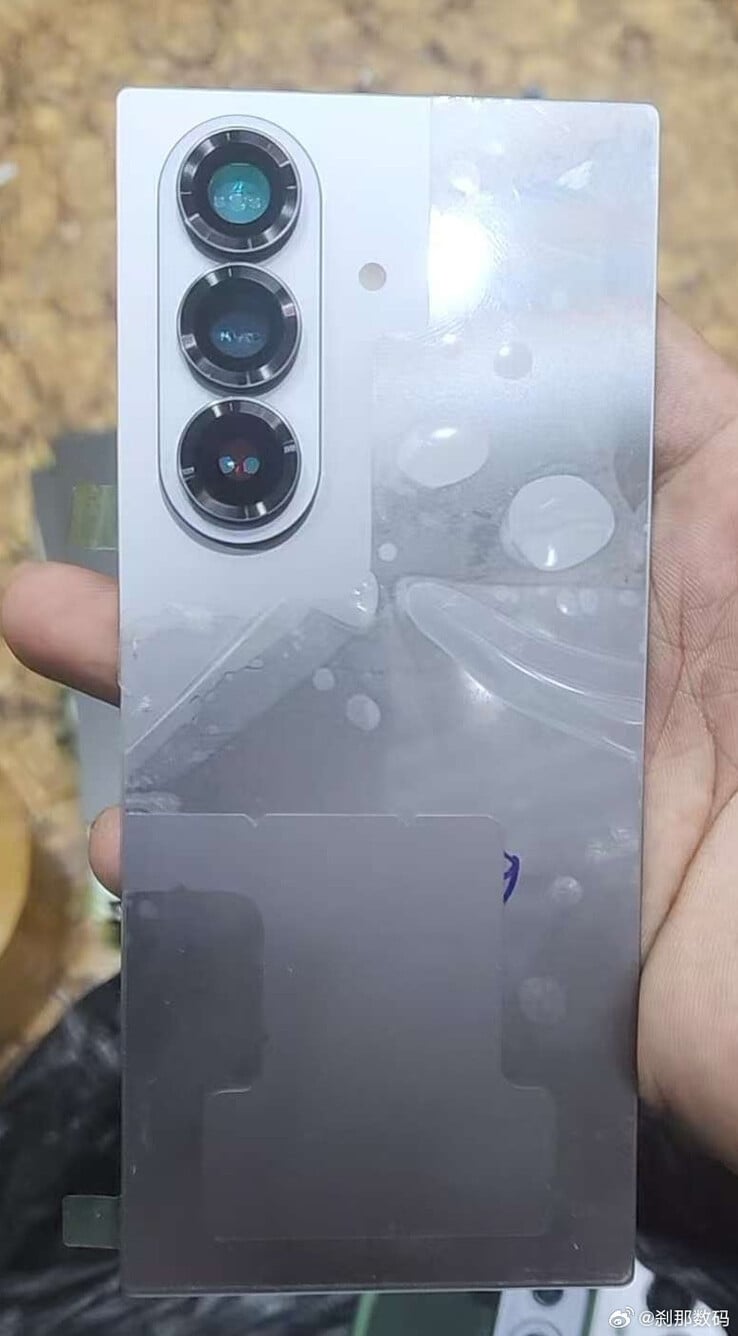 (图片来源：微博）