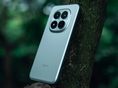 据报道，全球所有Redmi Note 15 系列手机的电池都将降级。图：背面的 Note 15 Pro+。(图片来源：@NICE-R9 via Xiaomi）