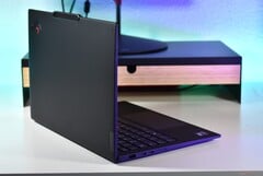 联想 ThinkPad X1 Carbon 13 代（图片来源：Benjamin Herzig）