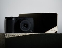 Realme GT 8 Pro 是首款与理光相机合作的智能手机。(图片来源：Realme）