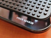 Rockspace AC2100无线路由器特写 (来源：自有)
