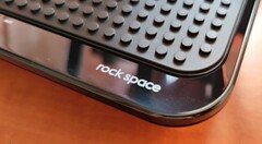 Rockspace AC2100无线路由器特写 (来源：自有)