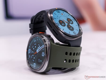 三星 Galaxy Watch Ultra 2 推出两种配色（如图所示）
