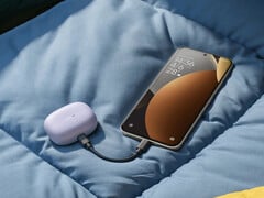 Redmi Note 15 Pro Plus 5G 还支持反向有线充电。(图片来源：小米）