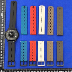 Suunto Race 2 搭配多款第一方表带。(图片来源：日本无线电管理局）