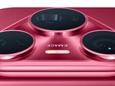 醒目的红色：华为在发布会前展示 Pura 80 Pro+ 的相机模块。(图片来源：华为）