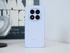 Redmi Note 15 Pro Plus 在全球的起始内存可能少于中国。(图片来源:微博)